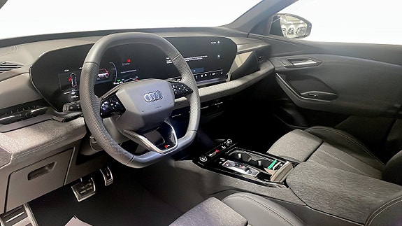 Audi Q6 e-tron 8 of 15