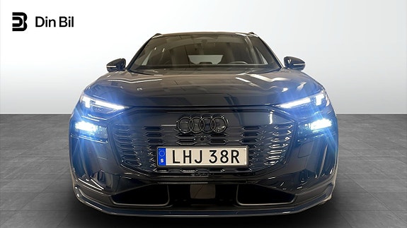 Audi Q6 e-tron 5 of 15