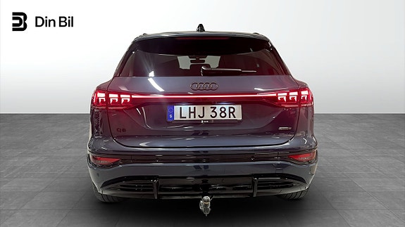 Audi Q6 e-tron 6 of 15