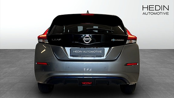 Nissan Leaf 7 of 12