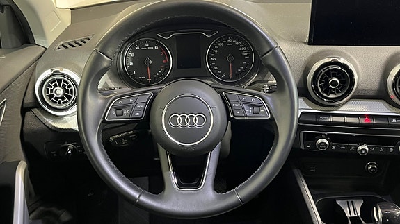 Audi Q2 9 of 13
