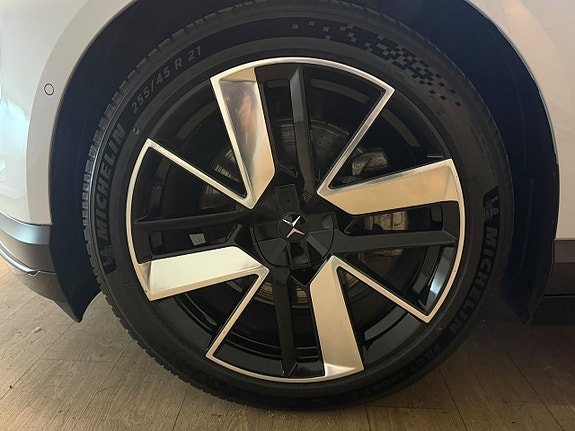 Polestar 4 28 of 28