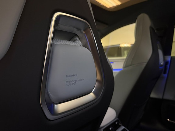 Polestar 4 25 of 28