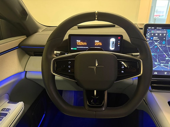 Polestar 4 12 of 28