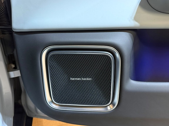 Polestar 4 9 of 28