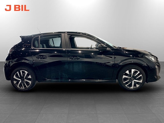 Peugeot 208 13 of 15