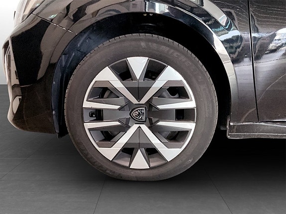 Peugeot 208 14 of 15