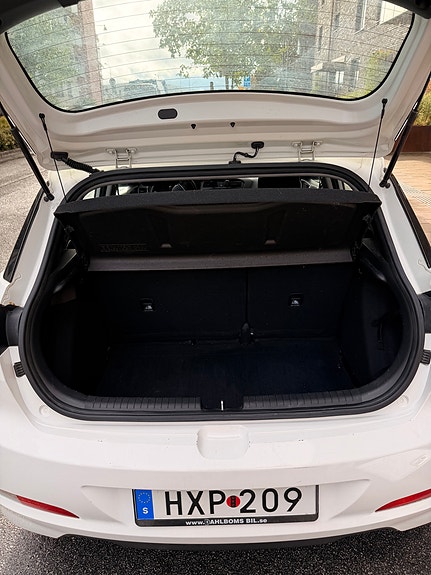 Hyundai i20 11 of 13