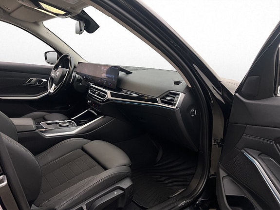 BMW 330e 12 of 30