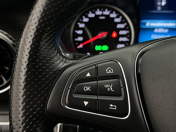 Mercedes-Benz V250 d 19 of 30