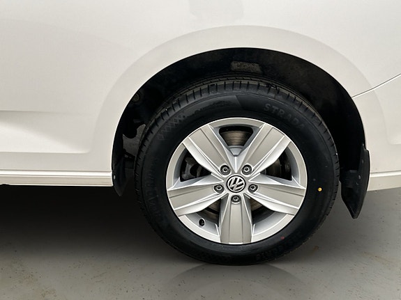 Volkswagen Caddy 26 of 29