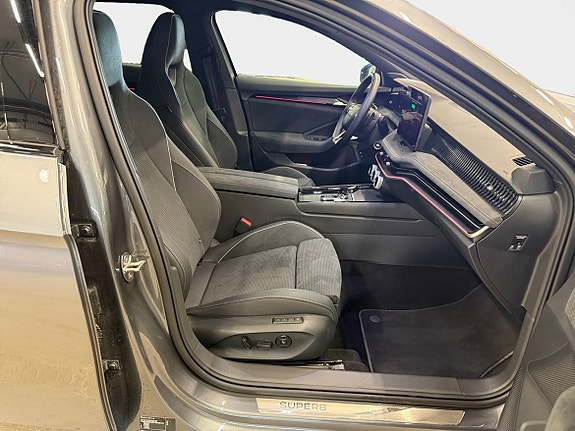 Skoda Superb 15 of 15