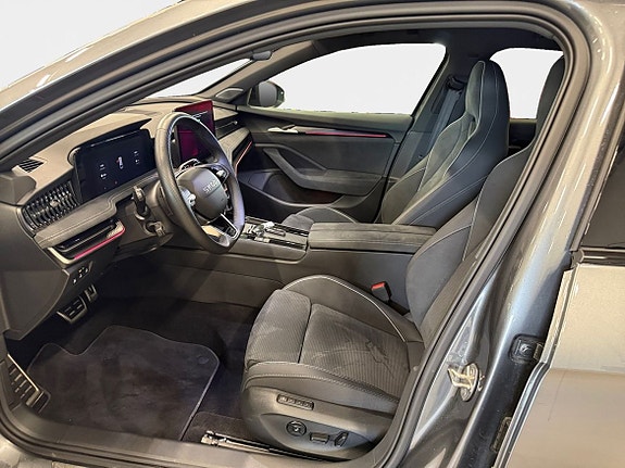 Skoda Superb 9 of 15