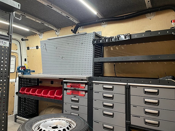 Volkswagen Crafter 11 of 14