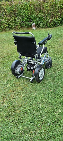 Product image 1 of 3
