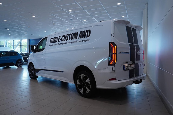 Ford Transit Custom 3 of 15