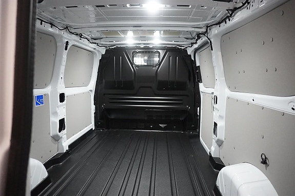 Ford Transit Custom 14 of 15