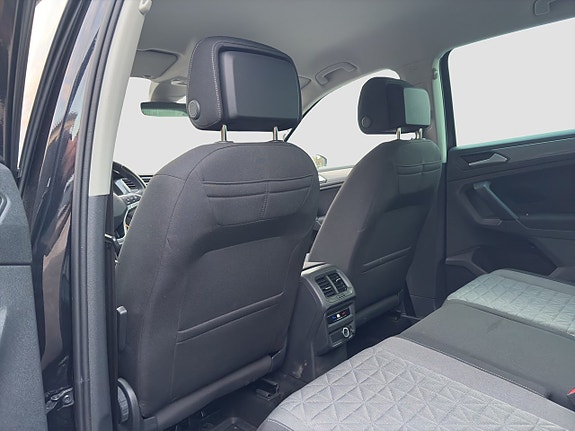 Volkswagen Tiguan 13 of 21
