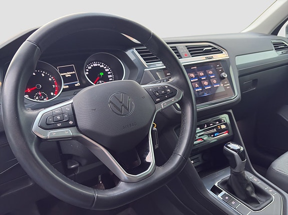 Volkswagen Tiguan 10 of 21