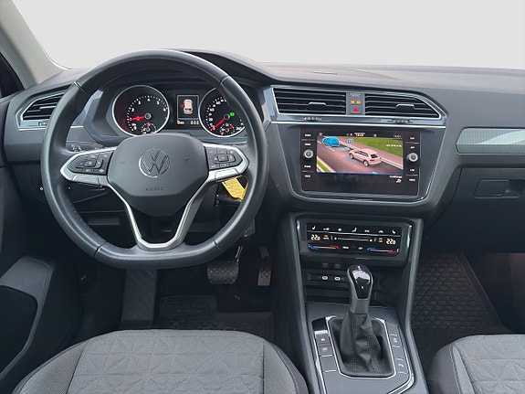 Volkswagen Tiguan 9 of 21