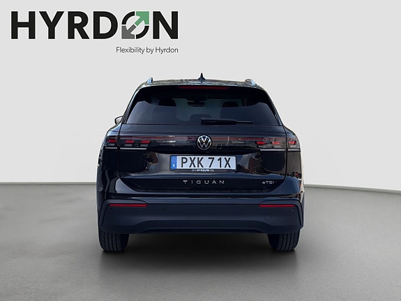 Volkswagen Tiguan 5 of 21