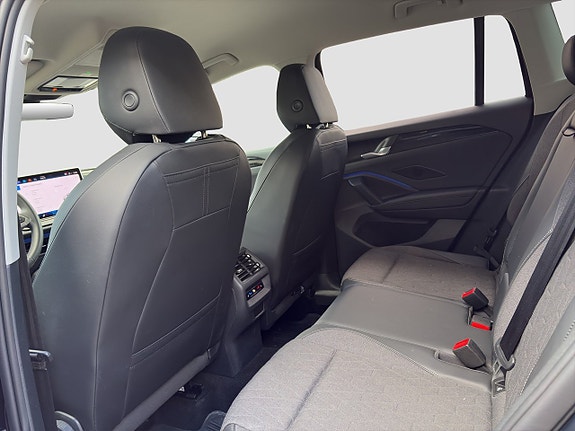 Volkswagen Tiguan 14 of 21