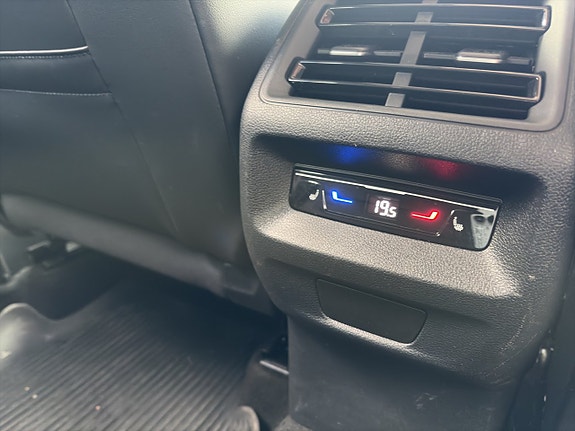 Volkswagen Tiguan 16 of 21