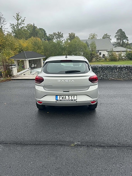 Dacia Sandero 2 of 5