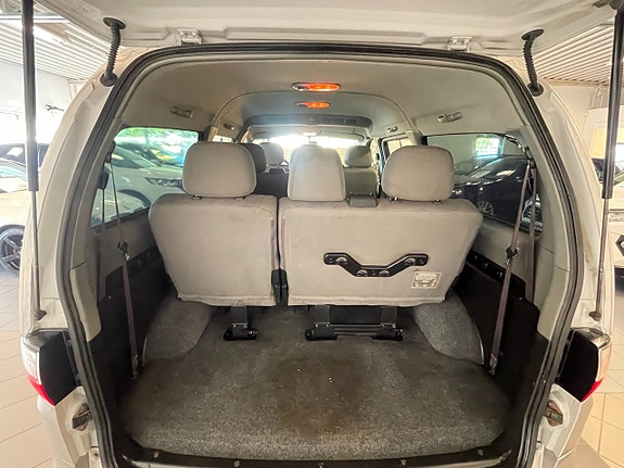 Hyundai H-1 15 of 16