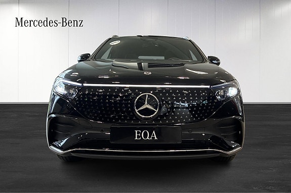 Mercedes-Benz EQA250+ 3 of 14