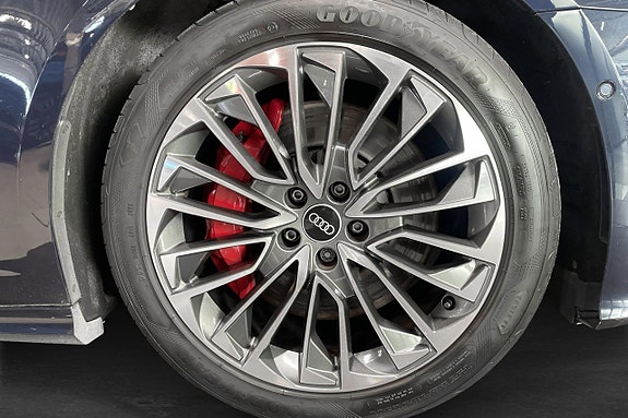 Audi A6 5 of 17