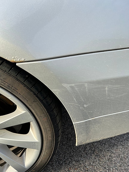 BMW 320i 5 of 5