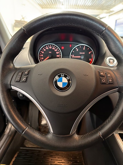 BMW 116d 8 of 14