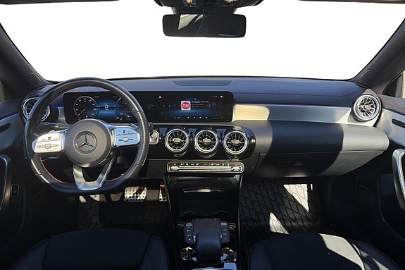 Mercedes-Benz CLA250 e 6 of 12