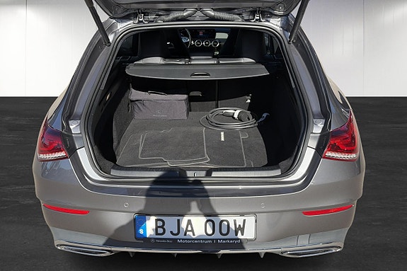 Mercedes-Benz CLA250 e 12 of 12