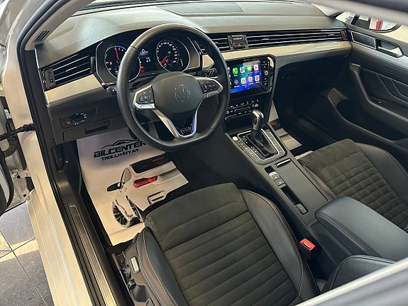 Volkswagen Passat 10 of 16