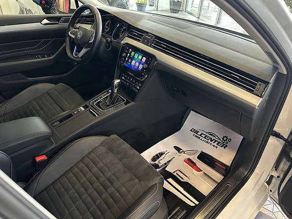 Volkswagen Passat 11 of 16