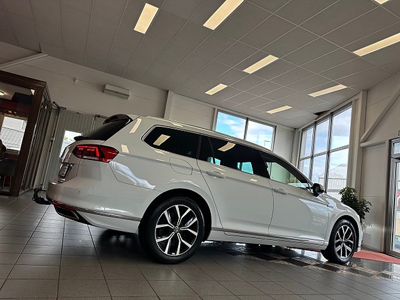 Volkswagen Passat 6 of 16