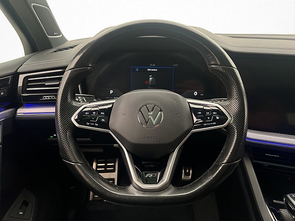 Volkswagen Touareg 17 of 30