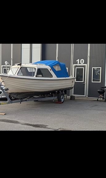 Uttern 560 HT 2 of 10