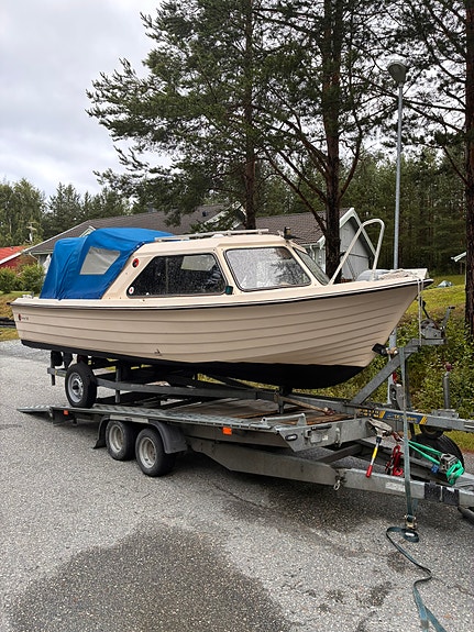 Uttern 560 HT 4 of 10