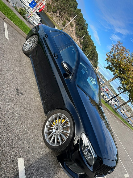 Mercedes-Benz C220 d 2 of 11