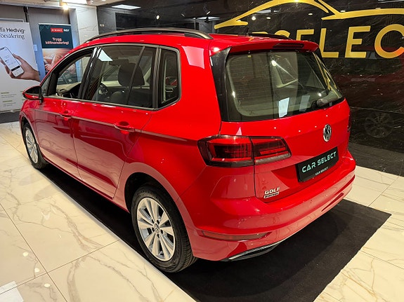 Volkswagen Golf Sportsvan 3 of 29