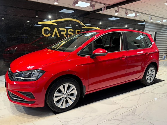 Volkswagen Golf Sportsvan 2 of 29