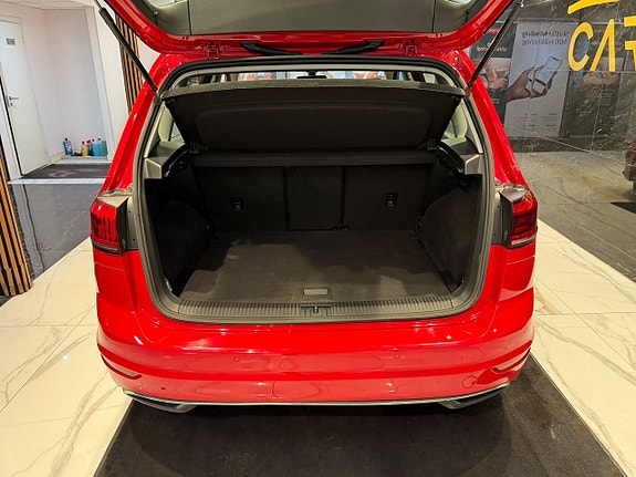 Volkswagen Golf Sportsvan 5 of 29