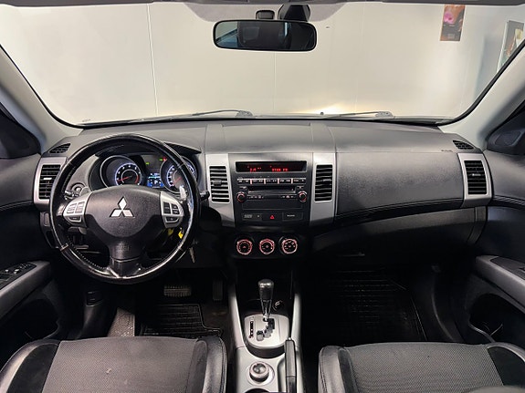 MITSUBISHI OUTLANDER 2.4 170ch 4X4 ETHANOL - BVA - PACK CONFORT - ATTELAGE - RÉGULATEUR DE VITESSE