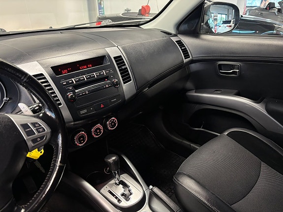 MITSUBISHI OUTLANDER 2.4 170ch 4X4 ETHANOL - BVA - PACK CONFORT - ATTELAGE - RÉGULATEUR DE VITESSE