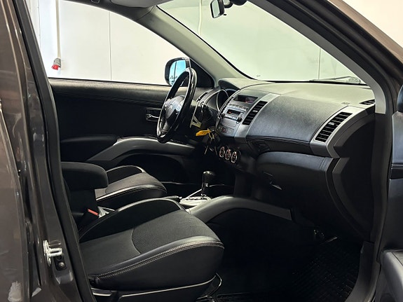 MITSUBISHI OUTLANDER 2.4 170ch 4X4 ETHANOL - BVA - PACK CONFORT - ATTELAGE - RÉGULATEUR DE VITESSE