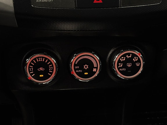 MITSUBISHI OUTLANDER 2.4 170ch 4X4 ETHANOL - BVA - PACK CONFORT - ATTELAGE - RÉGULATEUR DE VITESSE