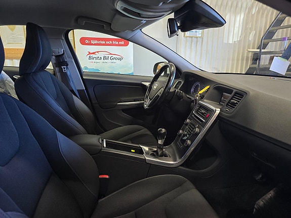 Volvo S60 9 of 23